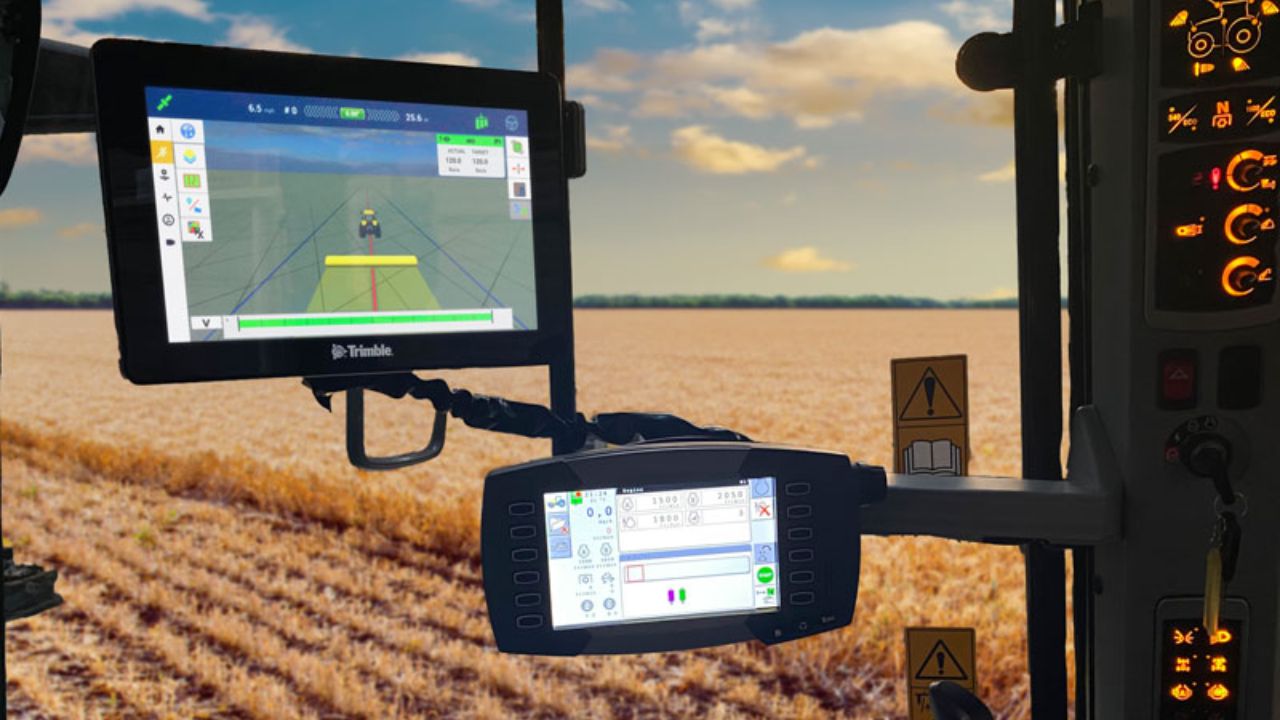 Conheça o trator Valtra Série T CVT: modelos de 195 a 250 cv, transmissão CVT, economia de combustível, piloto automático, conforto na cabine e suporte completo.