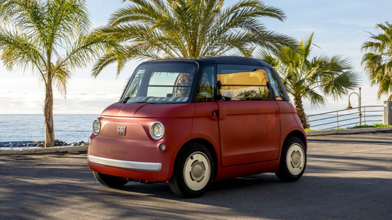 Fiat Topolino ganha painel digital de 5,7”, autonomia de 75 km e preço inicial de 9.990 euros com opção por assinatura mensal.