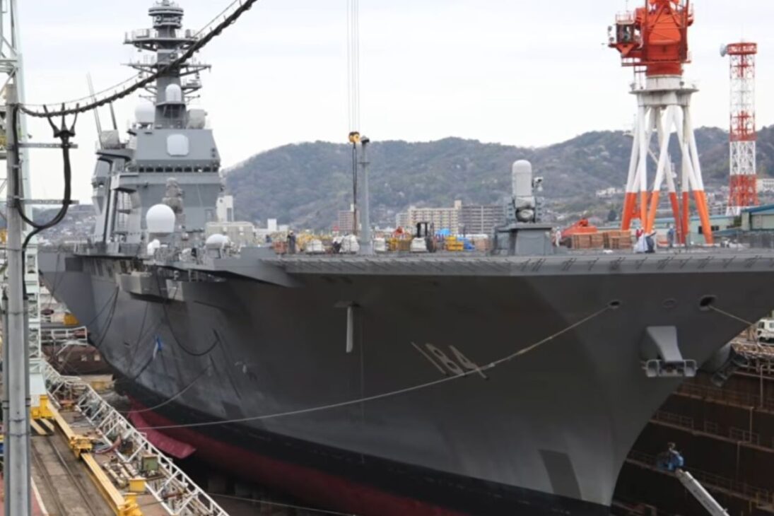 porta aviões volta ao Pacífico com Izumo e Kaga na reta final para operar F 35B, reacendendo debate militar e geopolítico no Japão.