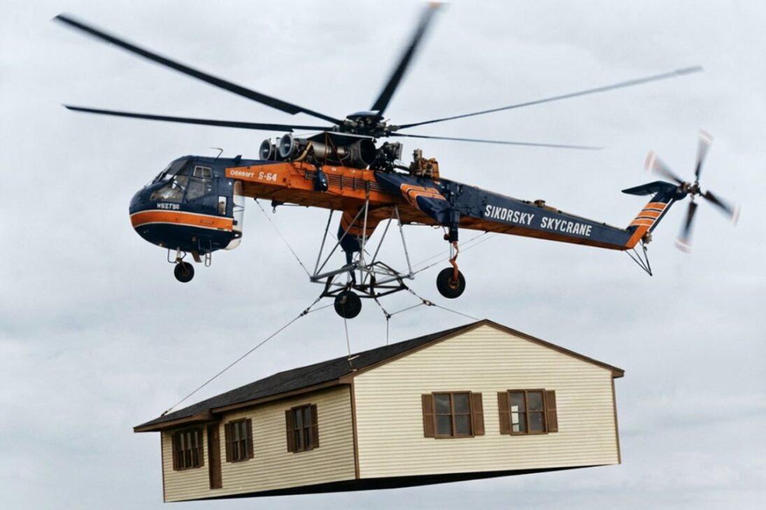 O helicóptero Sikorsky S-64 Skycrane nasceu na Guerra Fria, impressiona engenheiros até hoje pela potência extrema e continua usado em operações civis e militares que exigem levantar cargas tão pesadas quanto pequenas construções.