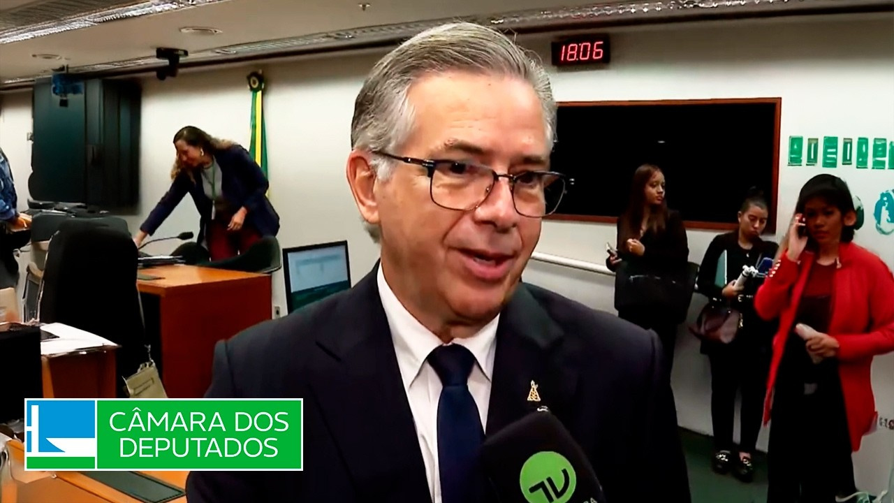 Comissão de Minas e Energia rejeita proposta que proibia novos blocos de petróleo na Amazônia. Debate envolve metas climáticas, preservação ambiental e impacto econômico.