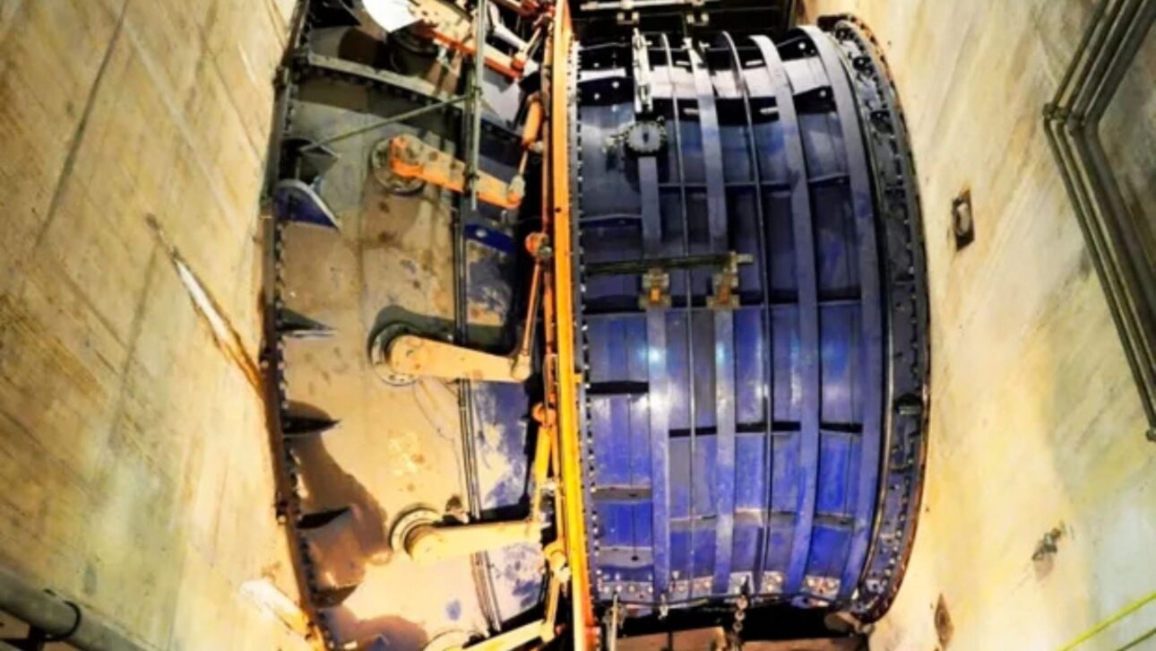 Turbinas bulbo gigantes da Usina Hidrelétrica Jirau, no rio Madeira, revelam como máquinas submersas transformam a força do rio em energia para milhões. (Foto: Assessoria/Divulgação)