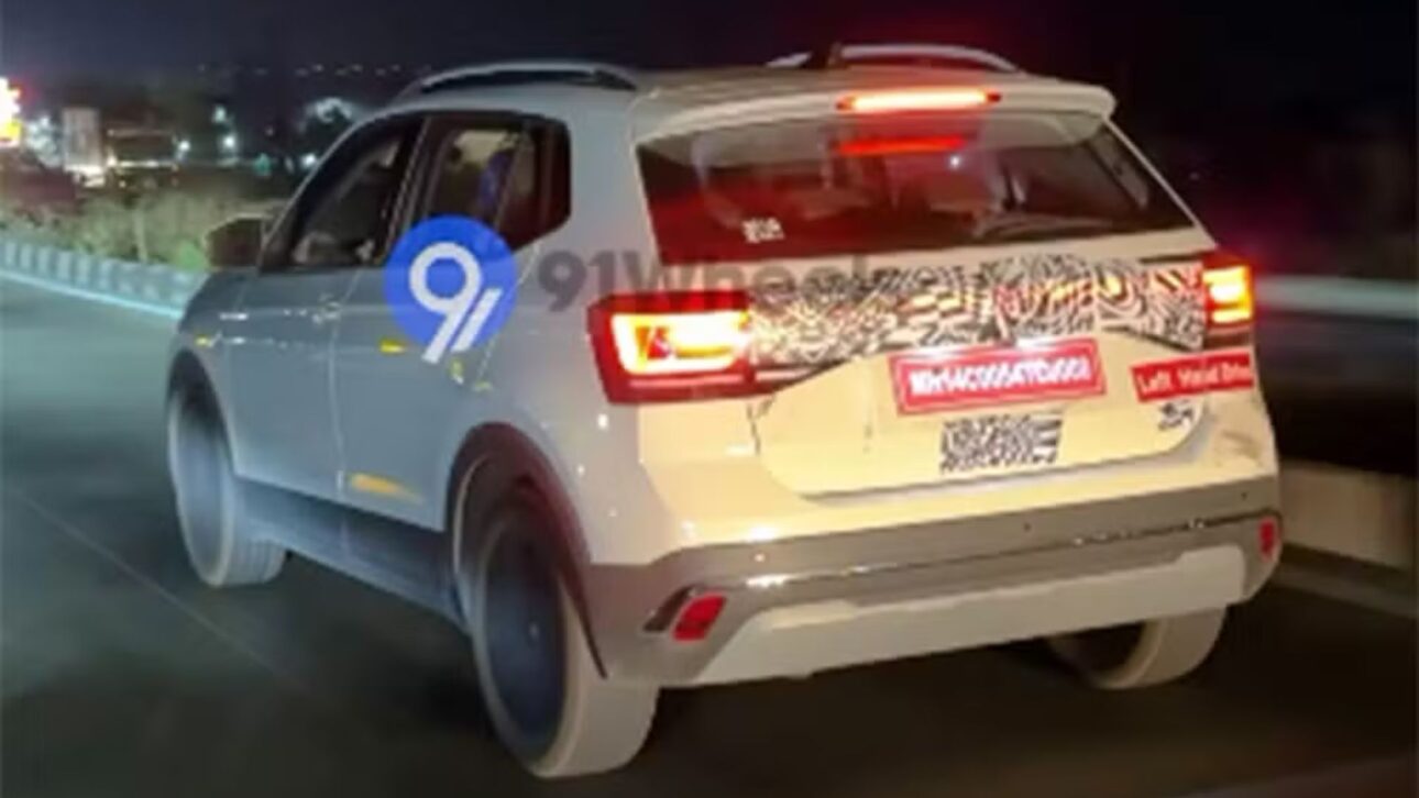 Flagra revela novo visual do Volkswagen T-Cross e indica SUV com motor 1.5 TSI Evo2 híbrido de 150 cv, faróis em LED conectados e possível estreia no Brasil em 2027.